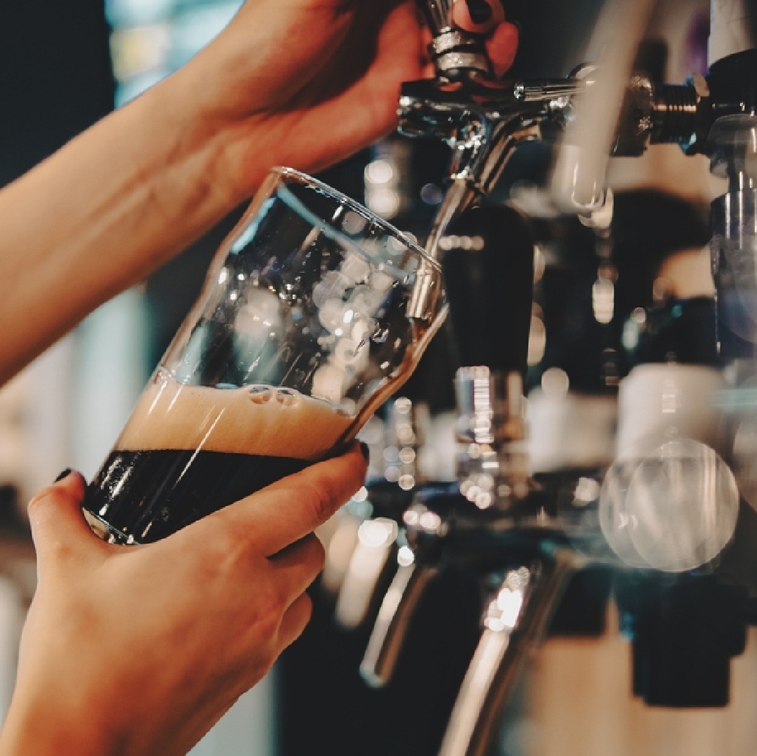 Bar automatizado – 5 Benefícios de ter um self-service de chopp