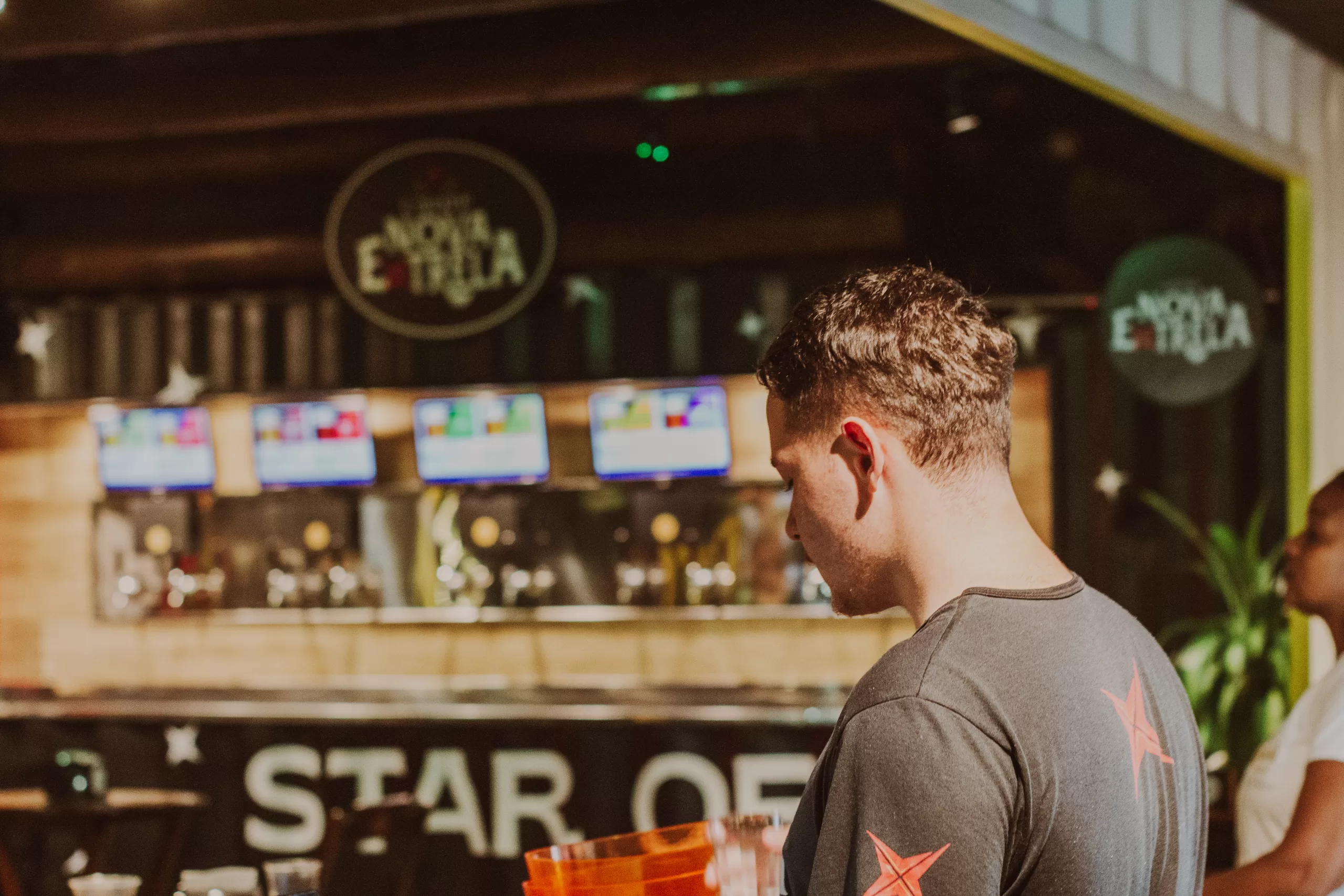 Desperdício em bares: como solucionar utilizando a Beerpass?